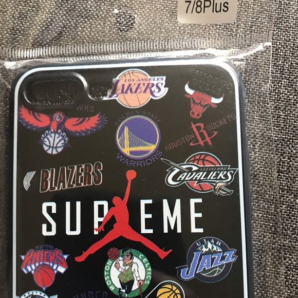 iPhone case - Picture 2 of 3